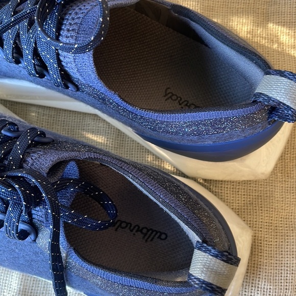 Allbirds Women's Wool Flyer Mizzles Size 9 1/2 Sold Out ! - Picture 10 of 16